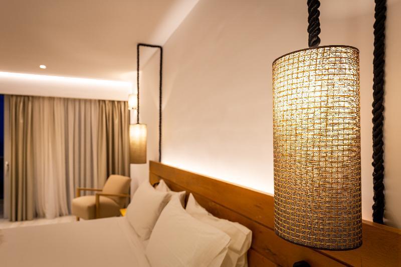 Eleals Boutique Hotel Перама Экстерьер фото