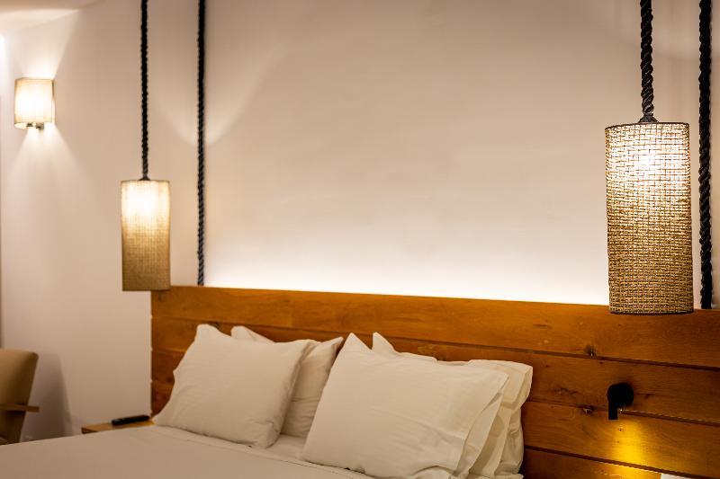 Eleals Boutique Hotel Перама Экстерьер фото
